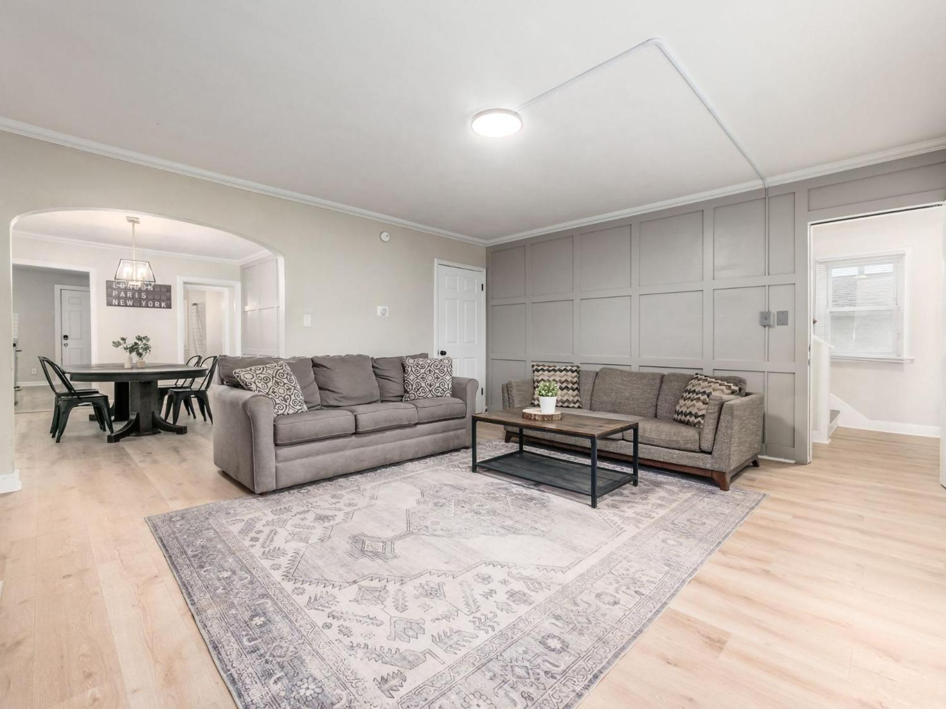Housepitality - The Osu Mansion- Osu Sleeps 20 Villa Columbus Exteriör bild